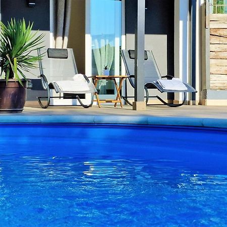 Holiday House Boost With Heated Pool Klis Ngoại thất bức ảnh