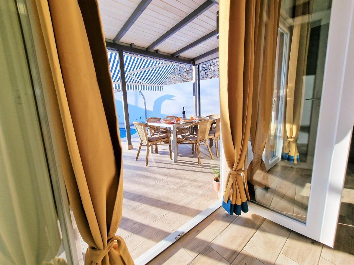 Holiday House Boost With Heated Pool Klis Ngoại thất bức ảnh