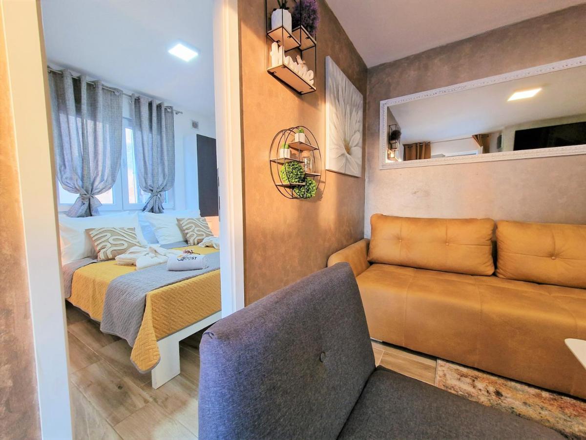 Holiday House Boost With Heated Pool Klis Ngoại thất bức ảnh