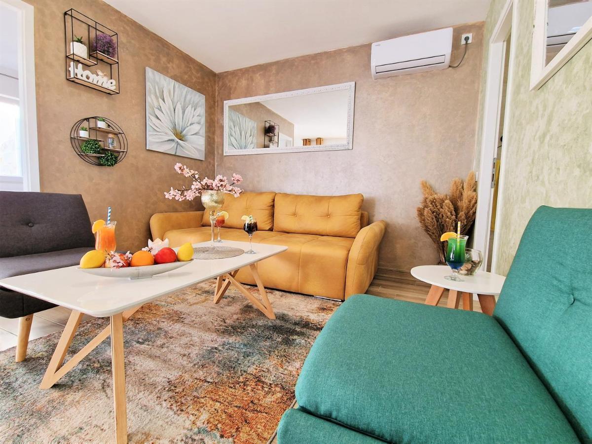 Holiday House Boost With Heated Pool Klis Ngoại thất bức ảnh