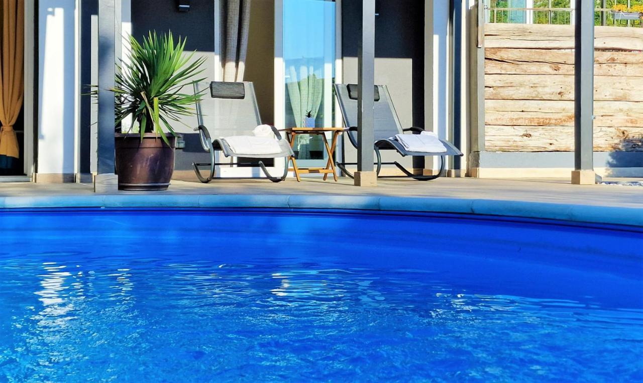 Holiday House Boost With Heated Pool Klis Ngoại thất bức ảnh