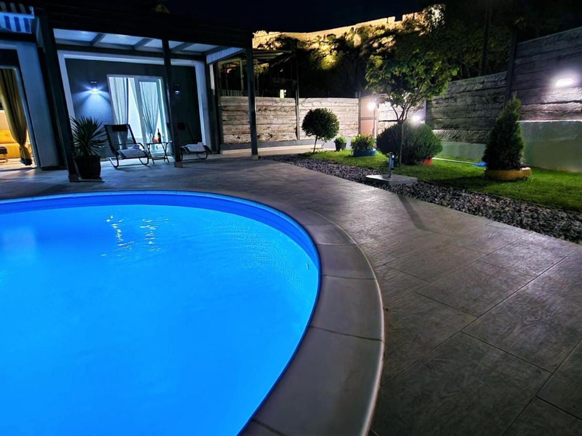 Holiday House Boost With Heated Pool Klis Ngoại thất bức ảnh